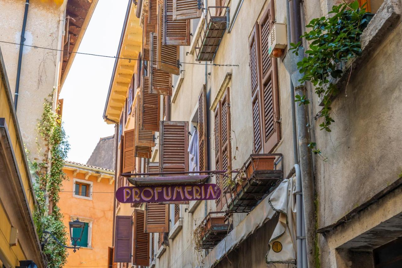 Corte Realdi Garda Bagian luar foto